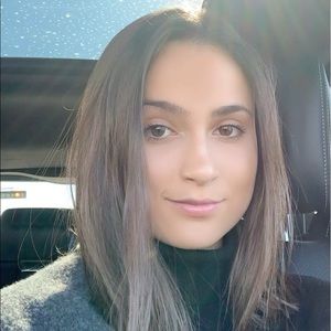 Meet your Posher, Jillian